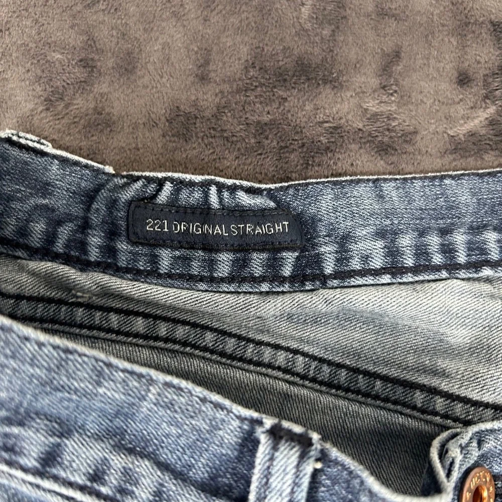 Lucky Brand 221 Original Straight Jeans Mens 34x30 Blue Medium Wash Denim